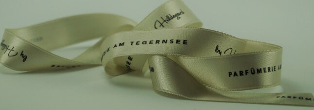 Satin-bild-7f6wTFuNeMM2lX_800x800_800x800